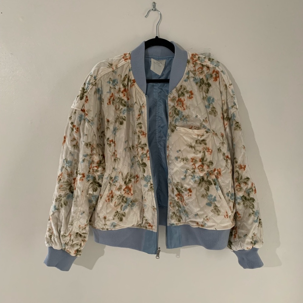 🎉FLASH SALE🎉 Urban outfitter Reversible Velvet Floral Bomber Jacket - Picture 9 of 11